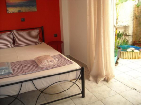 Kalamata home, Marina